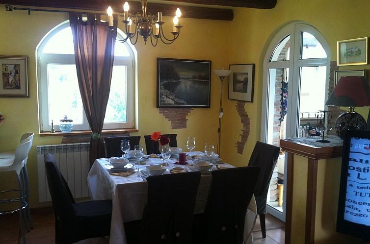 Vakantiehuis Ferienvilla Lucia mit Pool und eigenem Tennispl