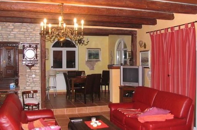 Vakantiehuis Ferienvilla Lucia mit Pool und eigenem Tennispl