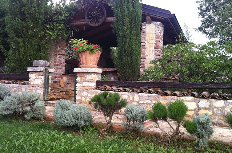 Vakantiehuis Ferienvilla Lucia mit Pool und eigenem Tennispl