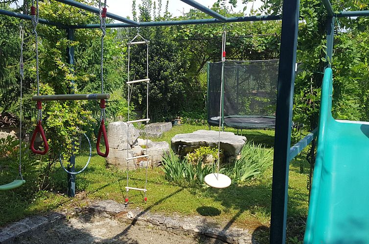 Vakantiehuis Ferienvilla Lucia mit Pool und eigenem Tennispl