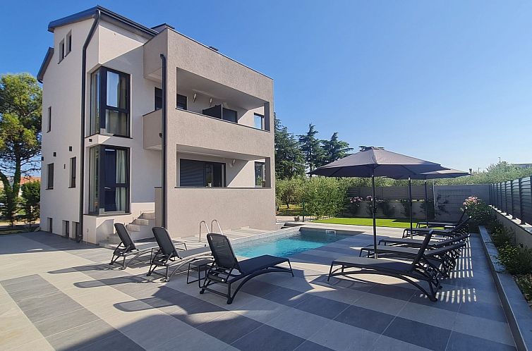 Unterkunft 10132505 - Ferienhaus Istrien - Vakantiehuis Villa "Val 22" mit Pool, Fitness und Sauna