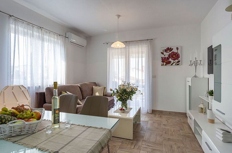 Appartement Schöne Wohnung Funtana Nr.1