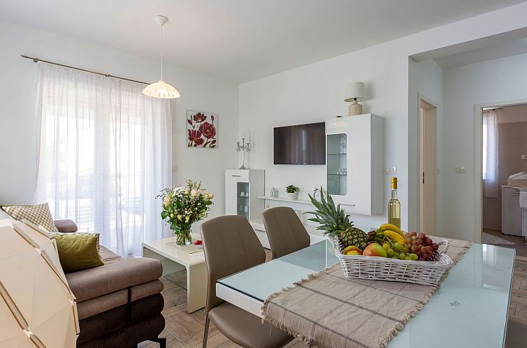 Appartement Schöne Wohnung Funtana Nr.1