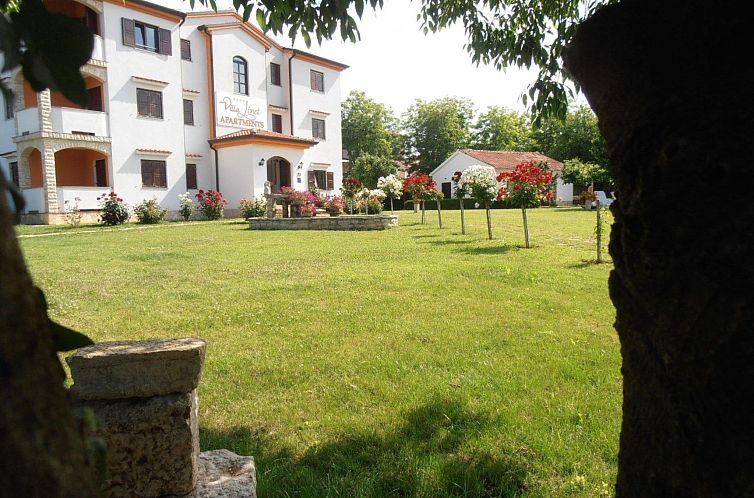 Appartement Villa Linet 7.