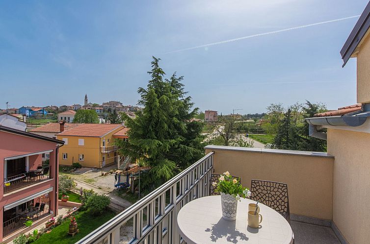 Appartement Gemütliches Appartement in Funtana mit Grill