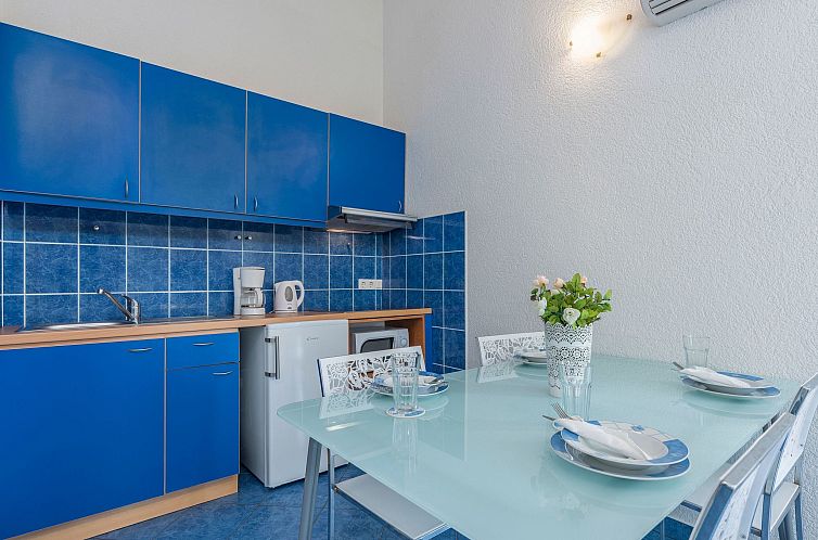 Appartement Appartement in Funtana mit Grill