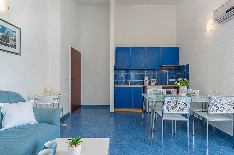Appartement Appartement in Funtana mit Grill