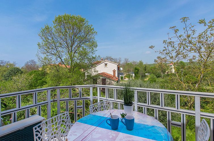 Appartement Appartement in Funtana mit Grill