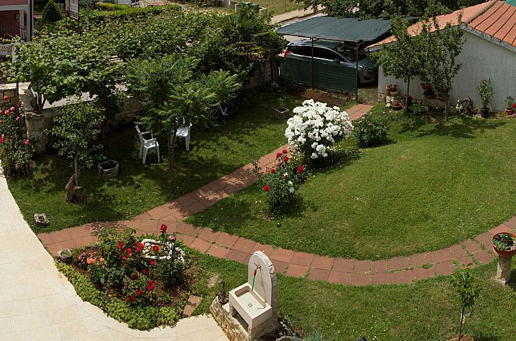 Appartement Kleine Wohnung mit schönem Balkon