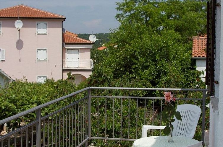 Appartement Kleine Wohnung mit schönem Balkon