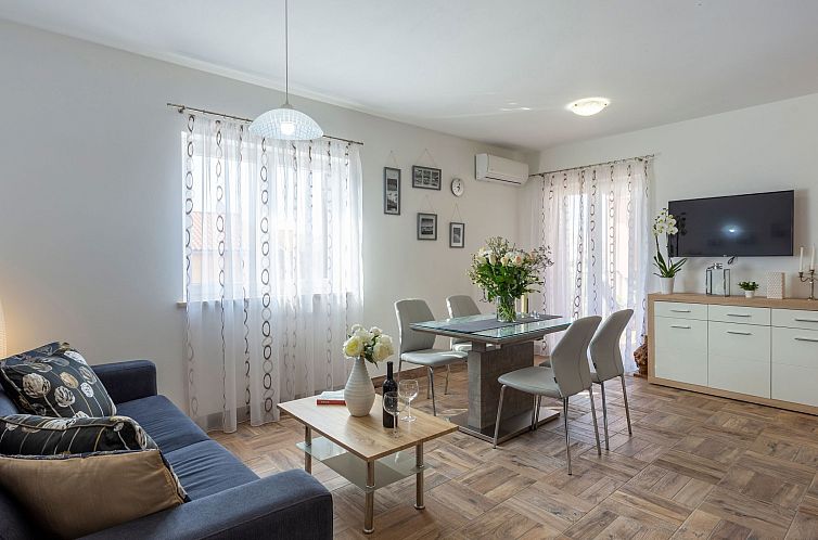 Appartement Schöne Wohnung Funtana Nr.2