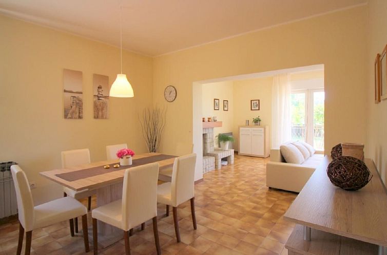 Appartement Tino mit Garten in Strandnähe
