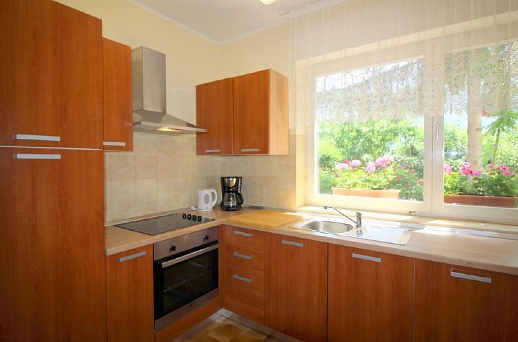 Appartement Tino mit Garten in Strandnähe