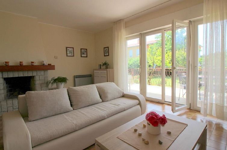 Appartement Tino mit Garten in Strandnähe