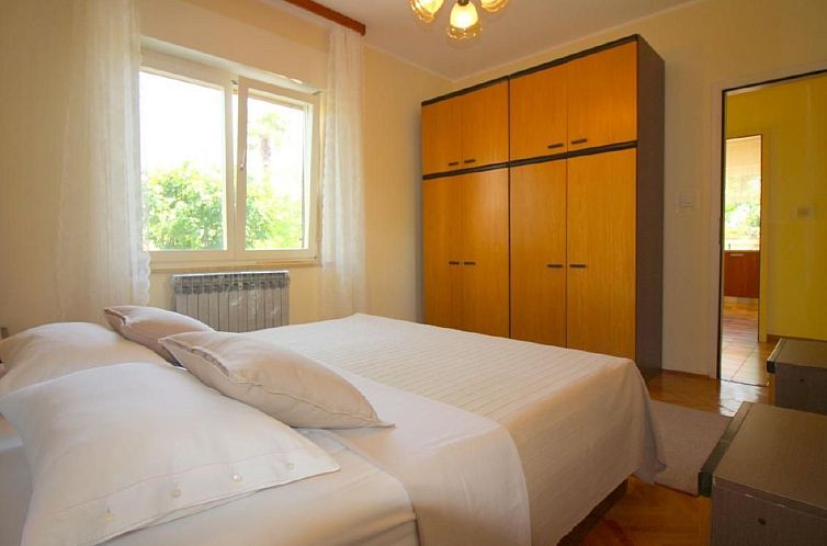 Appartement Tino mit Garten in Strandnähe