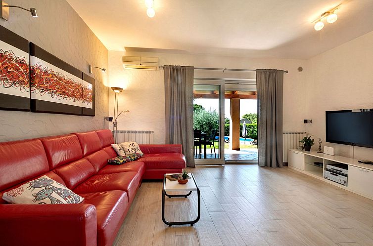 Vakantiehuis Ferienvilla "Nina" mit eigenem Pool