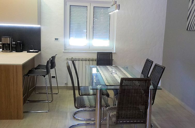 Vakantiehuis Ferienvilla "Nina" mit eigenem Pool