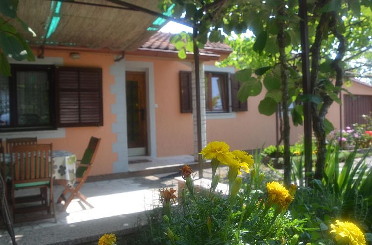 Vakantiehuis Landgut "Fragola" mit Blick auf die Berge