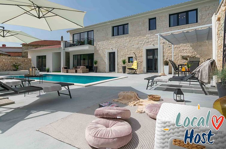 Vakantiehuis Designer Villa Simone - Modern und Heritage Sty