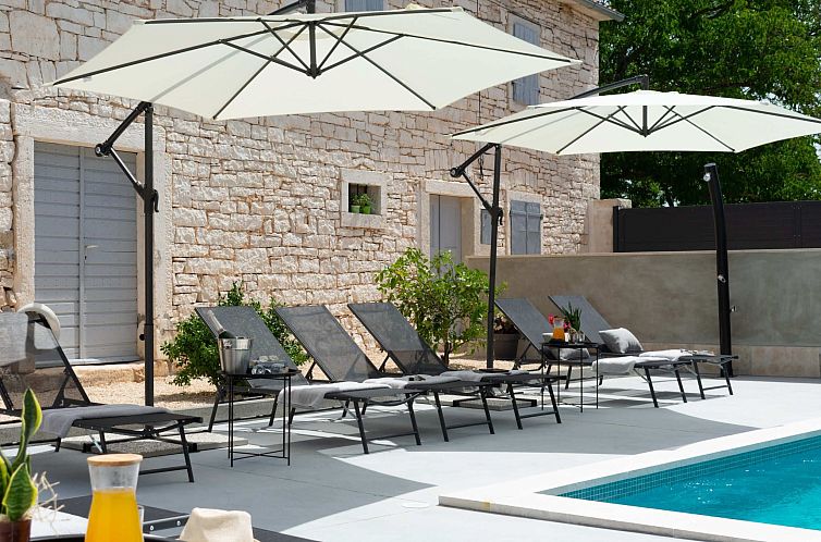Vakantiehuis Designer Villa Simone - Modern und Heritage Sty