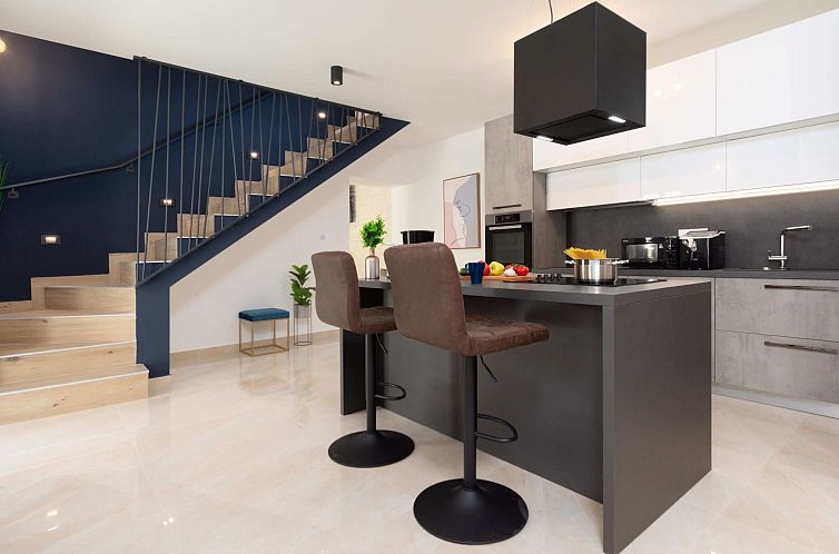 Vakantiehuis Designer Villa Simone - Modern und Heritage Sty