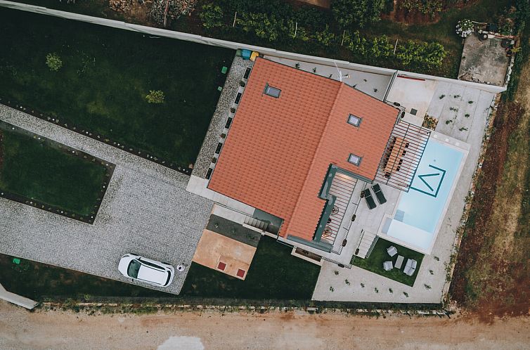 Geschakelde woning in Jakovici