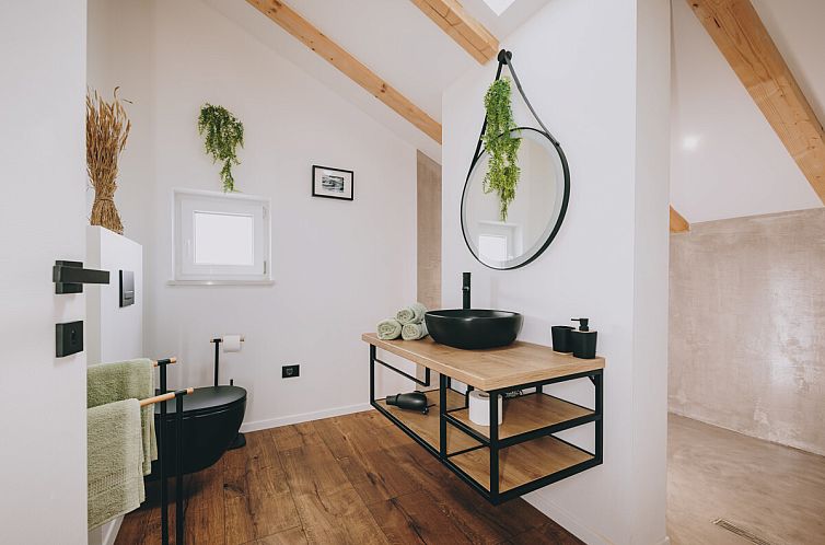 Geschakelde woning in Jakovici