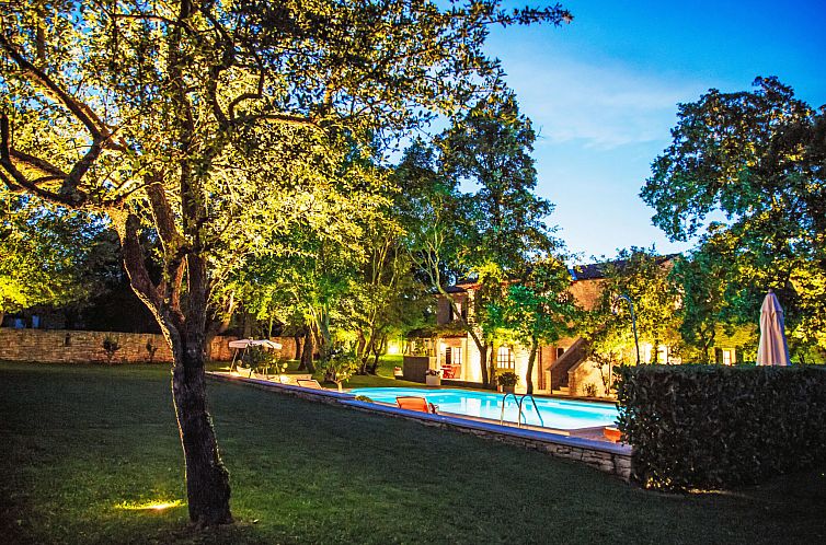 Unterkunft 10134216 - Ferienhaus Istrien - Vakantiehuis Luxusvilla mit Garten und Pool sowie herrlicher