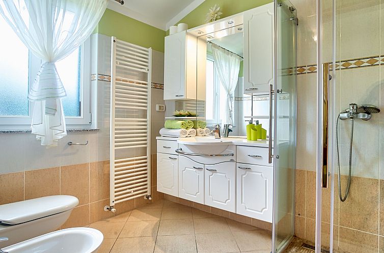 Vakantiehuis "Ines" mit Whirlpool