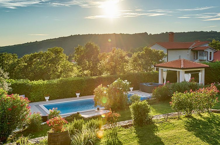 Vakantiehuis "Ines" mit Whirlpool