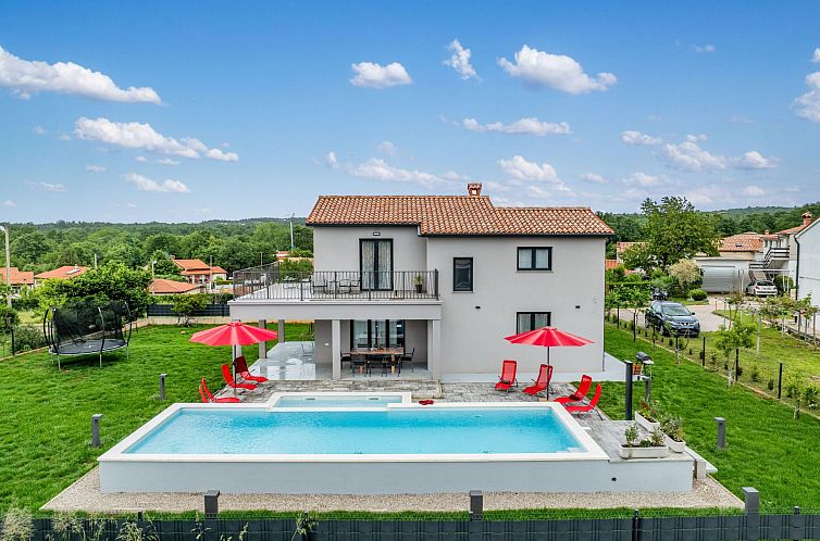 Vakantiehuis Villa Family Love mit Garten und Spielplatz