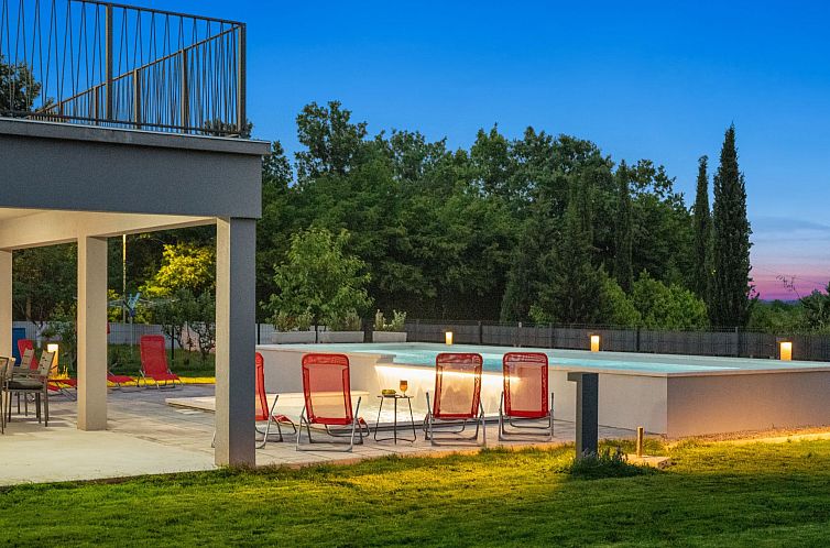 Vakantiehuis Villa Family Love mit Garten und Spielplatz