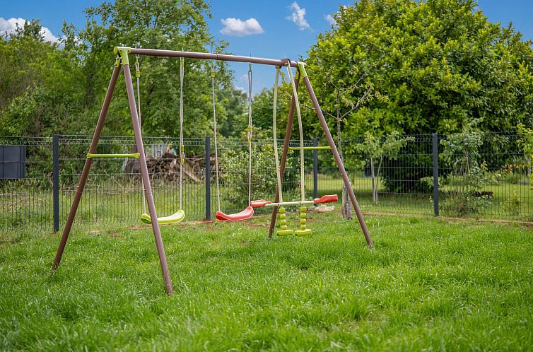 Vakantiehuis Villa Family Love mit Garten und Spielplatz
