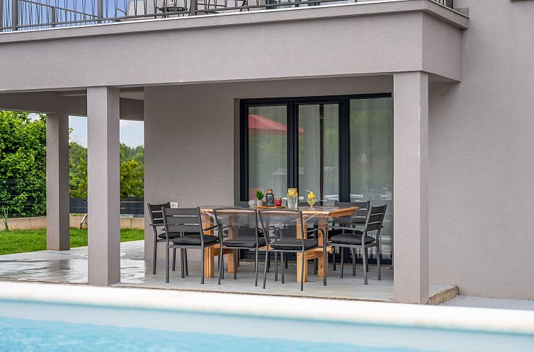Vakantiehuis Villa Family Love mit Garten und Spielplatz