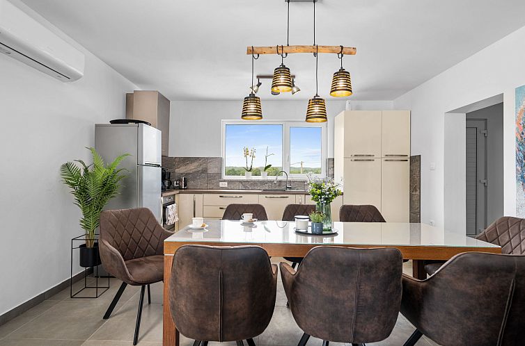 Vakantiehuis Villa Family Love mit Garten und Spielplatz