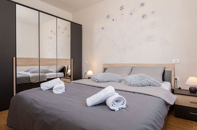 Appartement Haus Orange - Familienfreundliche Lage mit Pool