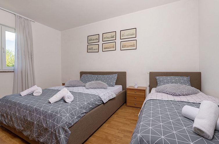 Appartement Haus Orange - Familienfreundliche Lage mit Pool