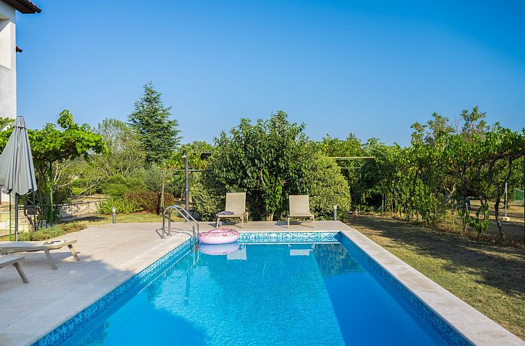 Appartement attraktive Wohnung mit privatem Pool