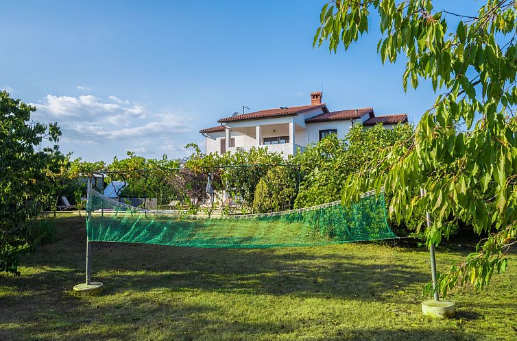 Appartement attraktive Wohnung mit privatem Pool