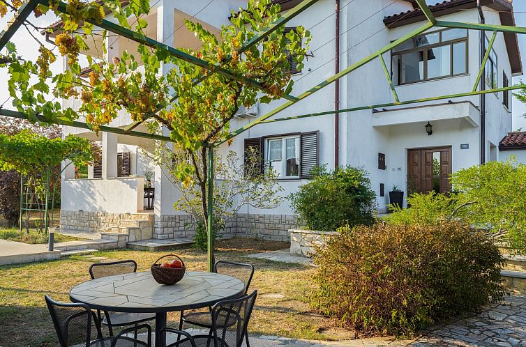Appartement attraktive Wohnung mit privatem Pool