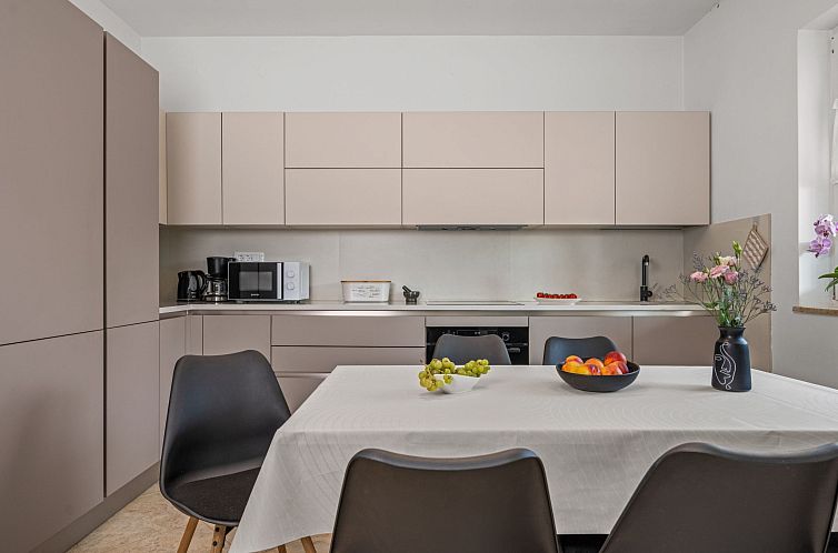 Appartement attraktive Wohnung mit privatem Pool