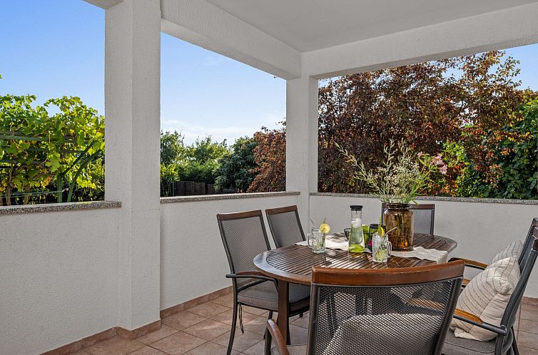 Appartement attraktive Wohnung mit privatem Pool