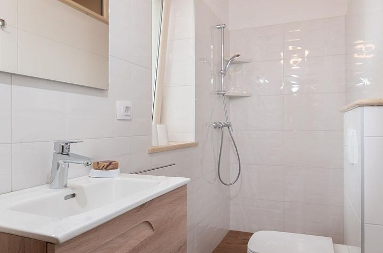 Vakantiehuis Villa Violette mit Pool nahe Stadtzentrum