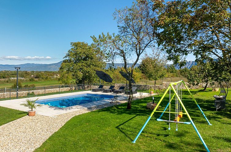 Vakantiehuis Villa "Francesca" mit Garten, Grill und Pool