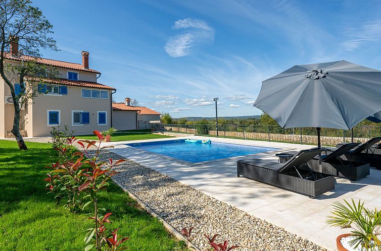 Vakantiehuis Villa "Francesca" mit Garten, Grill und Pool