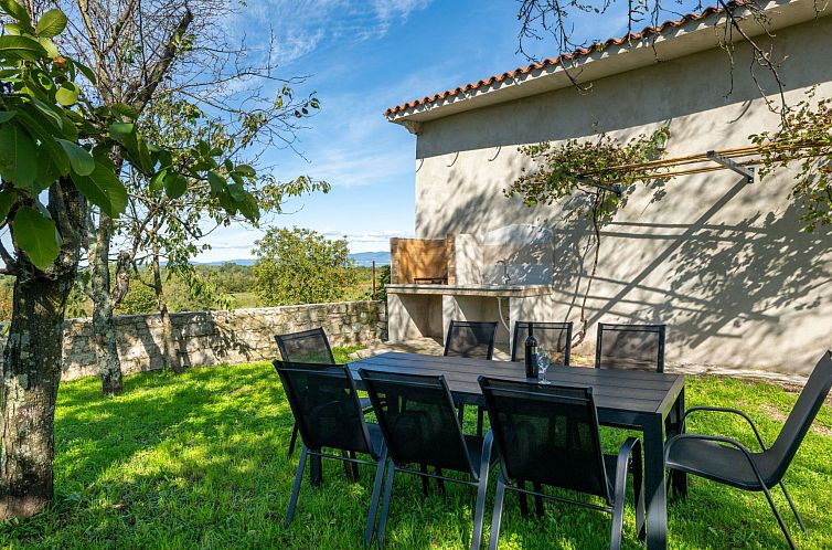 Vakantiehuis Villa "Francesca" mit Garten, Grill und Pool
