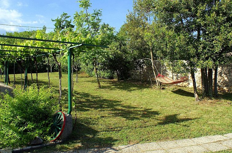 Vakantiehuis Freistehendes Haus Violeta mit weitläufigen Ga