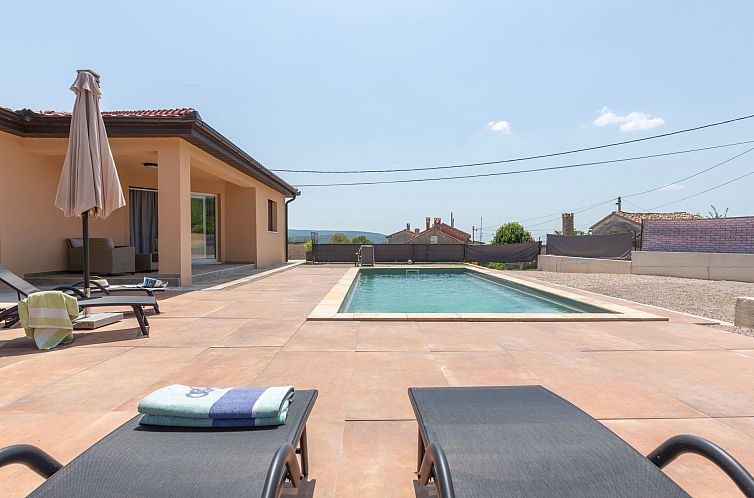 Vakantiehuis Ferienvilla 'Villa Xenia