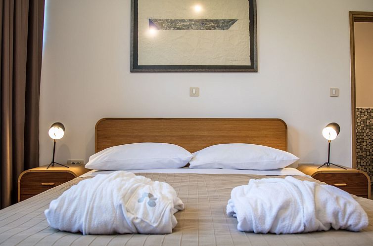 Vakantiehuis Ferienvilla 'Breg' mit Whirlpool
