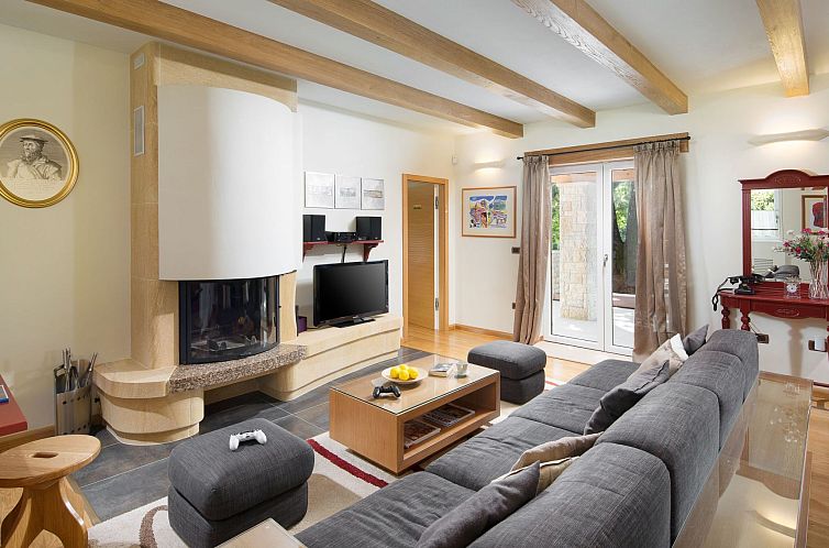 Vakantiehuis Wunderschöne Ferienvilla Vlastelini